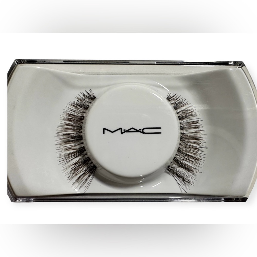 ONLY TWO IN STOCK🚨 MAC EYELASHES (NEW IN PACKAGE)  | C50